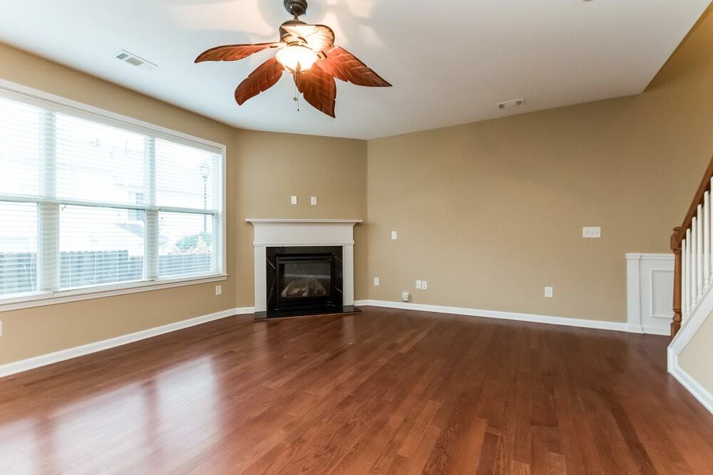 234 Cavendar Way - Photo 4 of 17