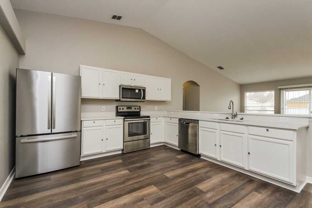 232 Tiffany Ct - Photo 7 of 16