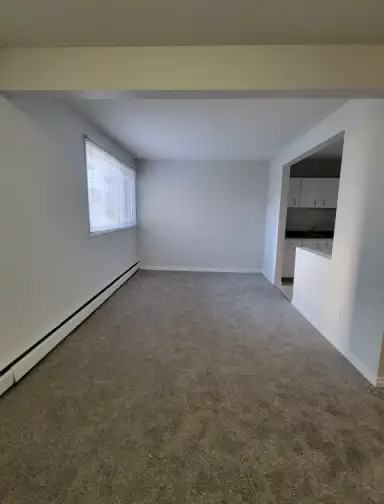 16315 96a Ave Nw #303B - Photo 4 of 5