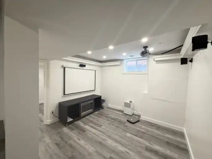 100 Russell St #2 - Photo 4 of 10