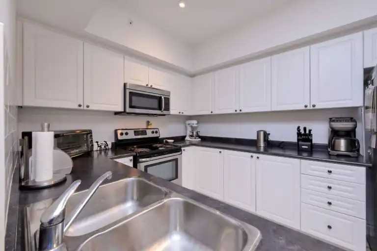 100 Dean Ave #411 - Photo 3 of 8