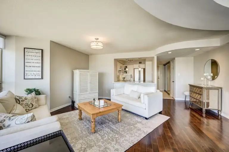 50 Eglinton Ave W #1405 - Photo 3 of 9