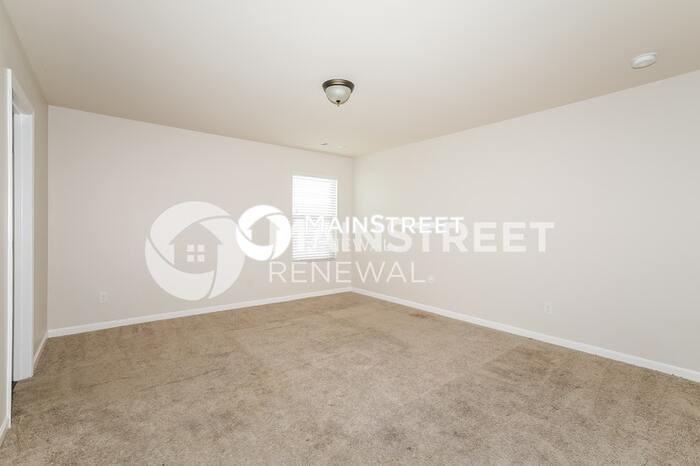 694 Independence Ave - Photo 5 of 16