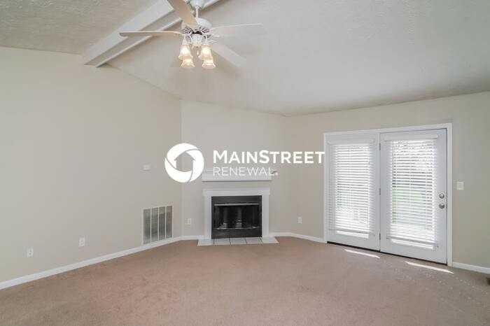 1206 Evergreen Way - Photo 5 of 16