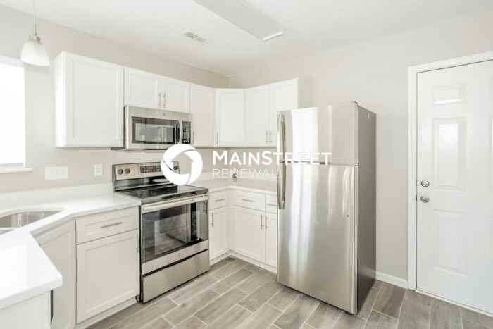 135 Bellelaine Dr - Photo 7 of 17