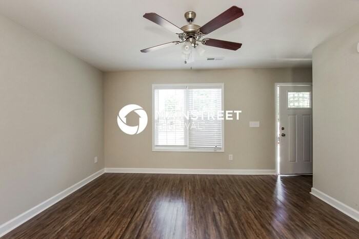 510 Rogers Lake Rd E - Photo 6 of 17