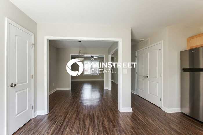 510 Rogers Lake Rd E - Photo 7 of 17