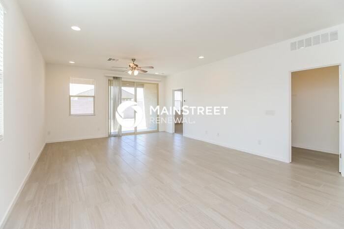 3755 E Sandoval Dr - Photo 3 of 16