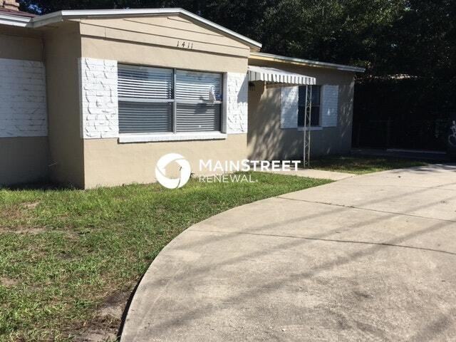 1411 Palmdale St - Photo 3 of 17