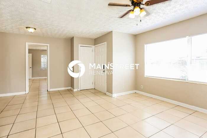 1411 Palmdale St - Photo 6 of 17