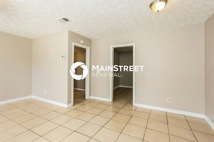 1411 Palmdale St - Photo 7 of 17