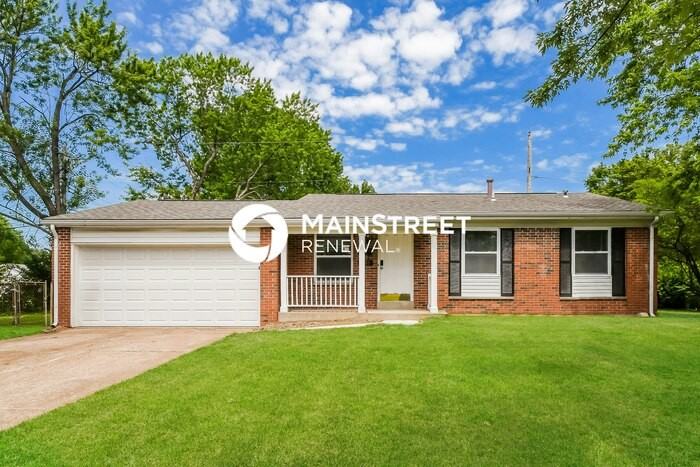 1095 Cedar Pl - Photo 4 of 17