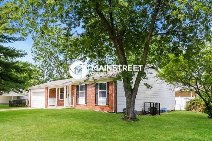 1095 Cedar Pl - Photo 5 of 17