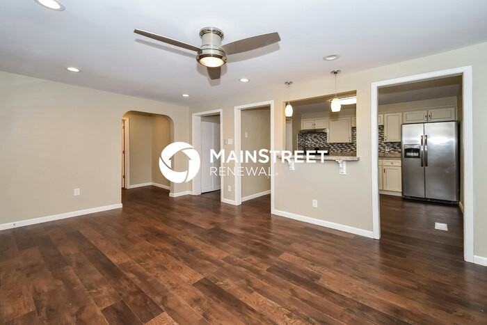 4851 Maryman Rd - Photo 3 of 15