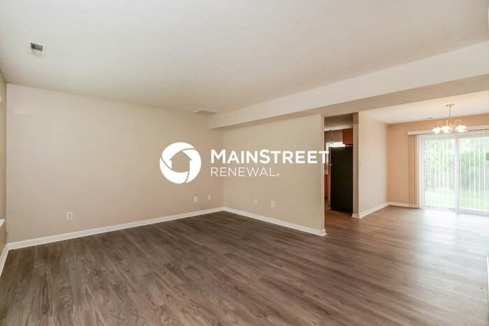 11029 Waterfield Ln - Photo 6 of 17