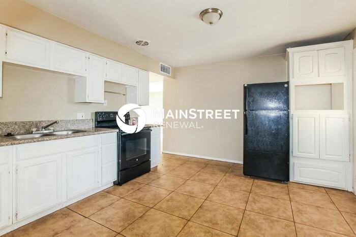 7624 W Osborn Rd - Photo 6 of 16