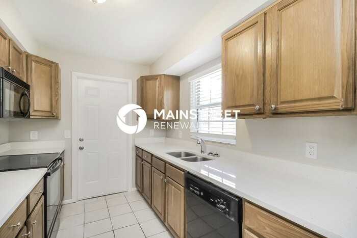 6290 Arbor Ave - Photo 5 of 16