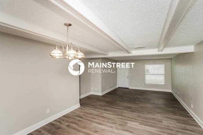 1763 Fallon Blvd Ne - Photo 5 of 16