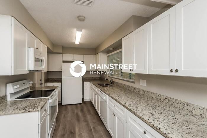 1763 Fallon Blvd Ne - Photo 6 of 16