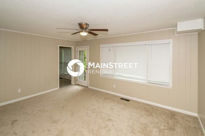 1337 3rd Ave Sw - Photo 2 of 17