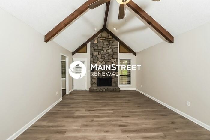 2520 Beechwood Trl - Photo 4 of 15