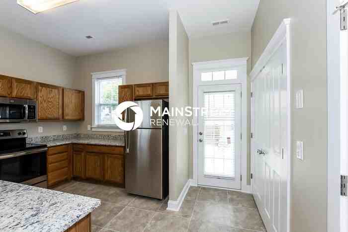 13343 Mercer Dr - Photo 6 of 15