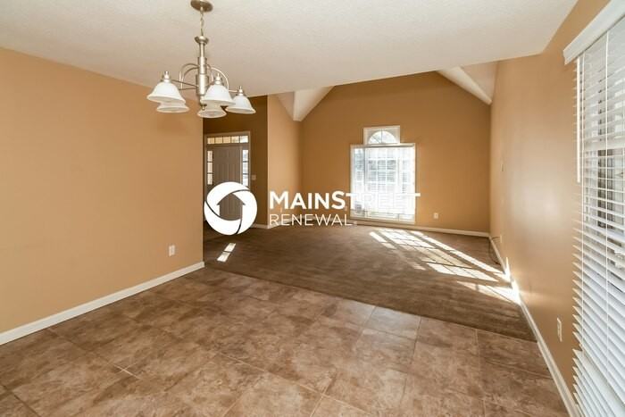 1276 Grindenwald Dr - Photo 4 of 15