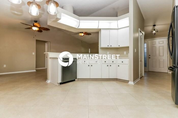 5251 Fairhaven Ave - Photo 6 of 16