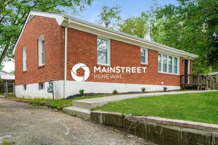 10214 Barkley Dr - Photo 5 of 17