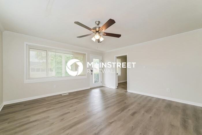 127 S Fowler Cir - Photo 4 of 17