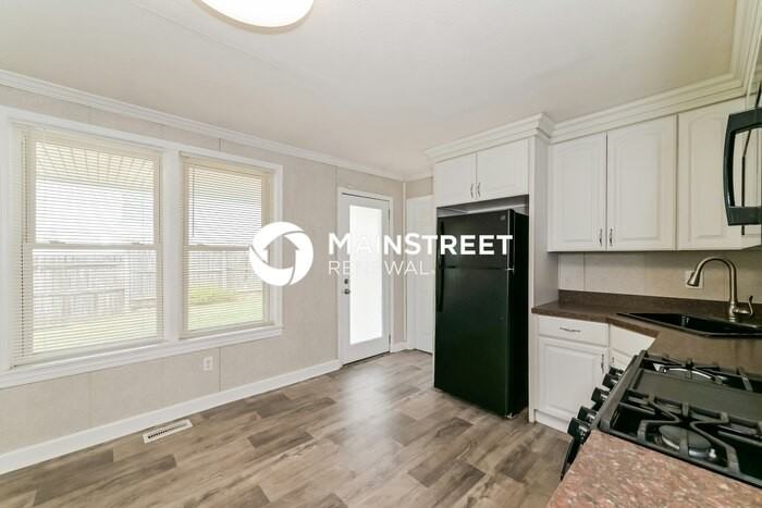 127 S Fowler Cir - Photo 5 of 17