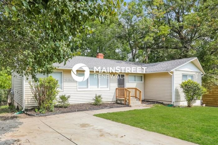 8304 Longview Rd - Photo 4 of 16