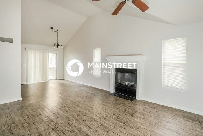 3404 Nw 84th Ter - Photo 4 of 18