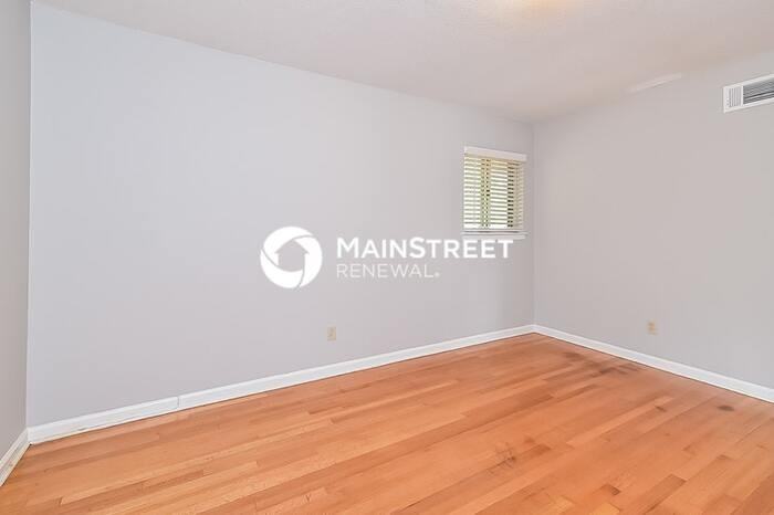 4798 Chuck Ave - Photo 7 of 18