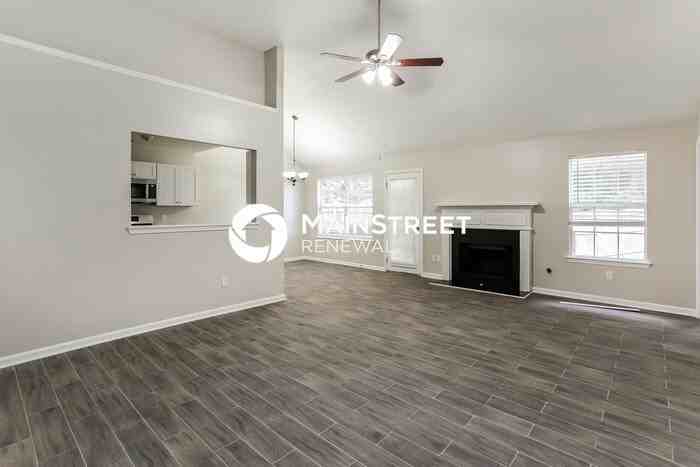 4630 Thermal Ct - Photo 5 of 16