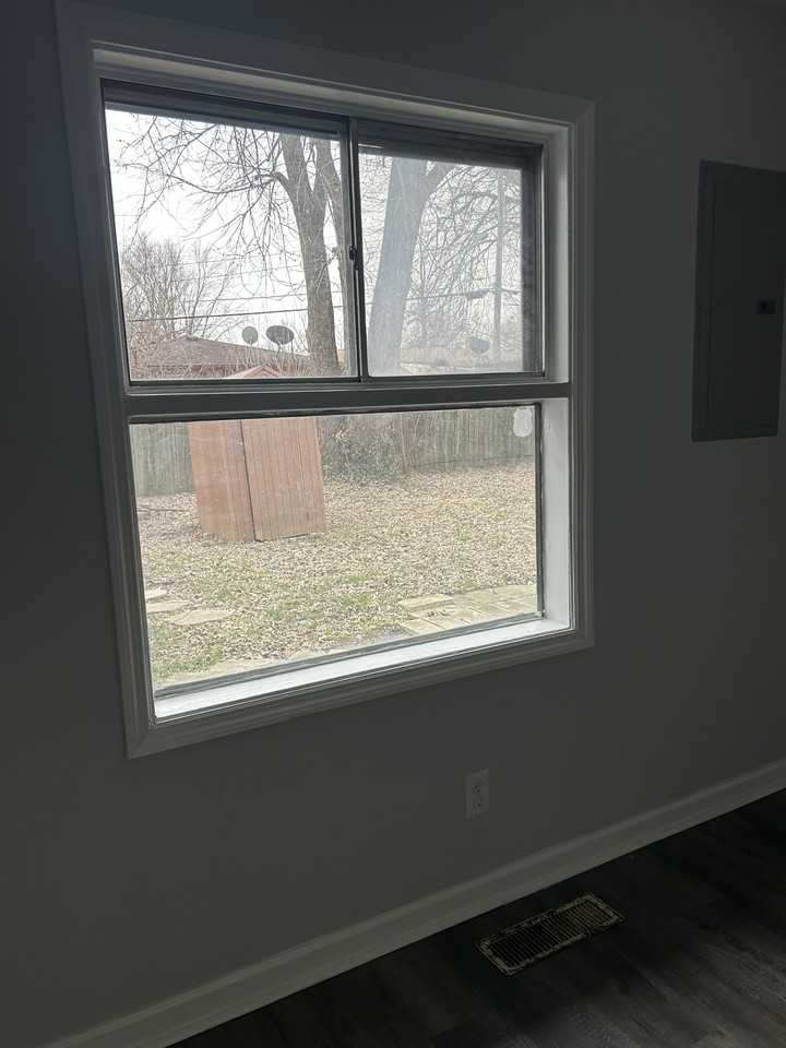 6713 E 52nd St #1 - Photo 5 of 20