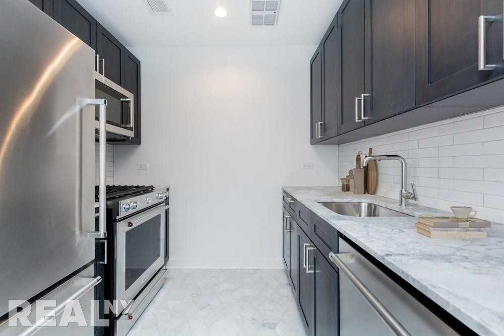 W End Ave #1422 - Photo 2 of 12