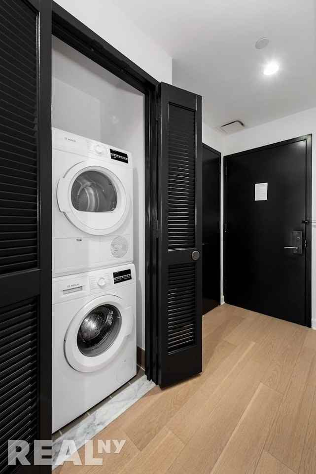 W End Ave #1422 - Photo 4 of 12