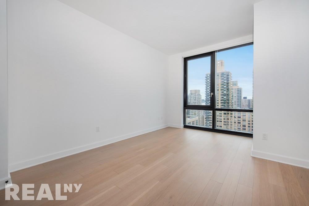 W End Ave #2911 - Photo 5 of 12