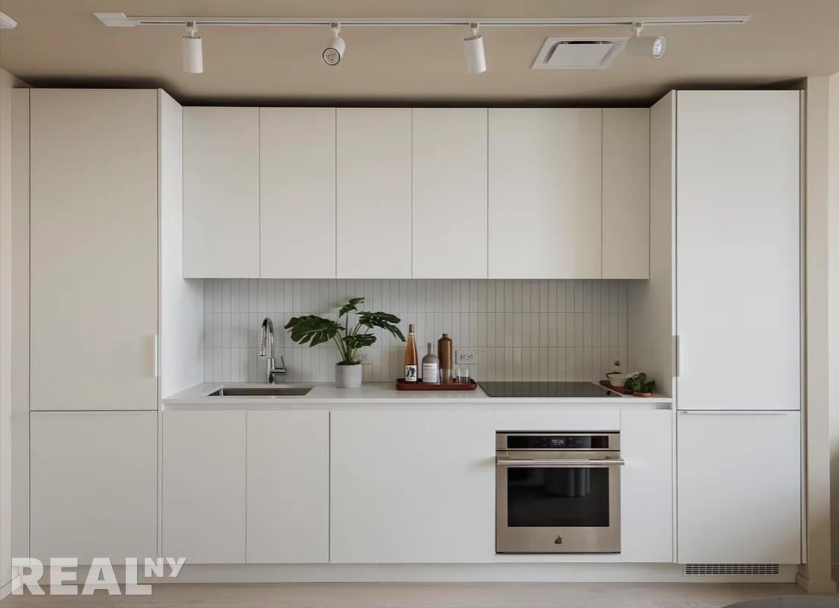 State St #16G - Photo 6 of 11