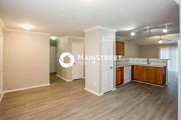 11100 Thousand Oaks Dr - Photo 6 of 16