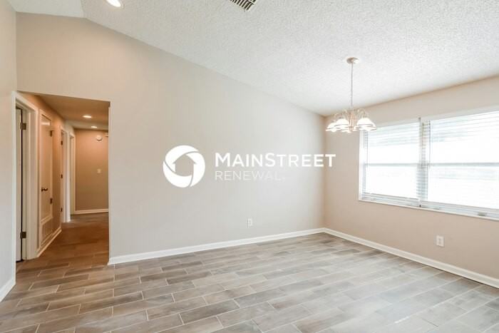 1693 Susan Dr - Photo 6 of 16