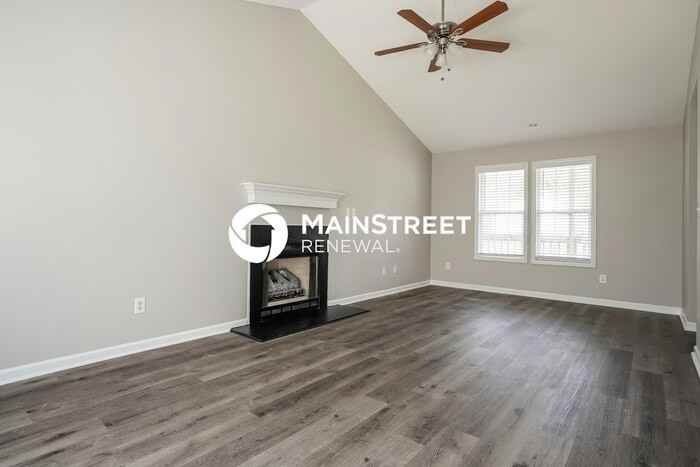 1473 Smokey Mountain Dr - Photo 3 of 16