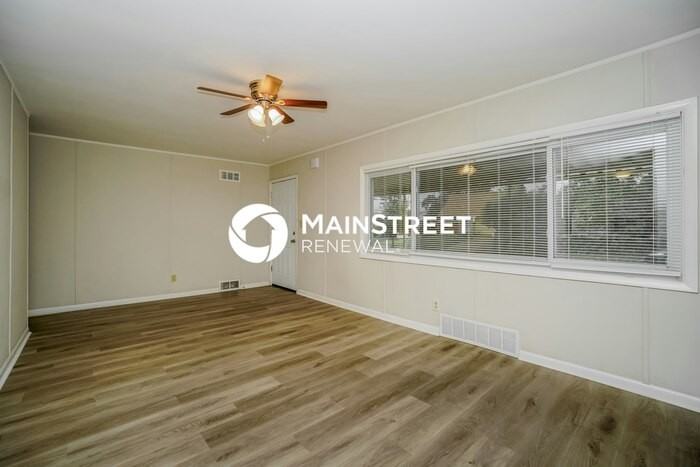 3980 Halsey Pl - Photo 5 of 16