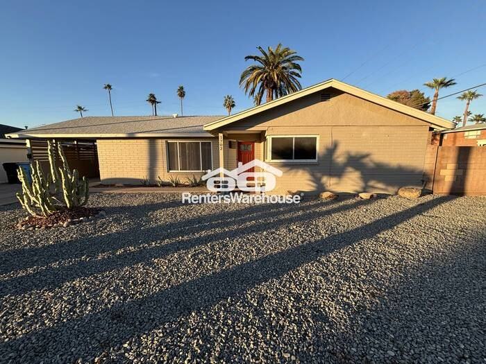 1702 W Coolidge St - Photo 2 of 50