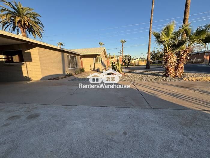 1702 W Coolidge St - Photo 6 of 50