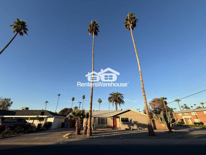 1702 W Coolidge St - Photo 7 of 50