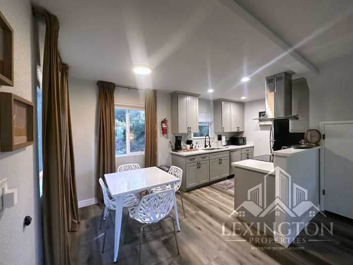 1801 Cardinal Dr #EH - Photo 7 of 24