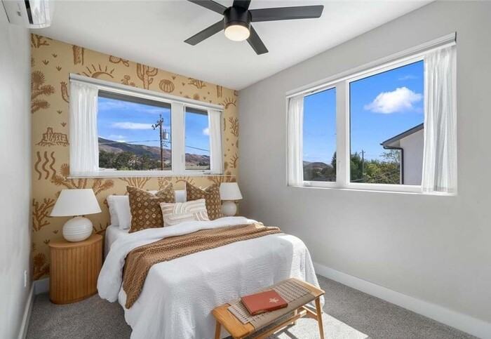 3059 Rockview Pl - Photo 3 of 31