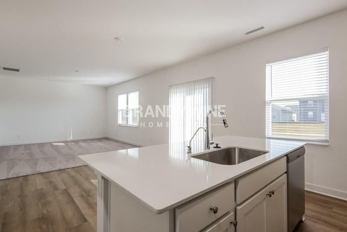 10249 Eagleton Pl - Photo 7 of 20